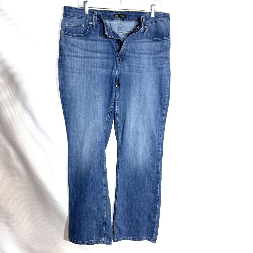 Lee Regular Fit Boot Cut Jeans Women's Blue Denim Mid Rise Stretch Comfort - 14M